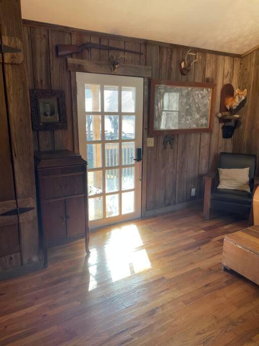 Bourbon Trail Cabin On The Farm Lawrenceburg Luaran gambar