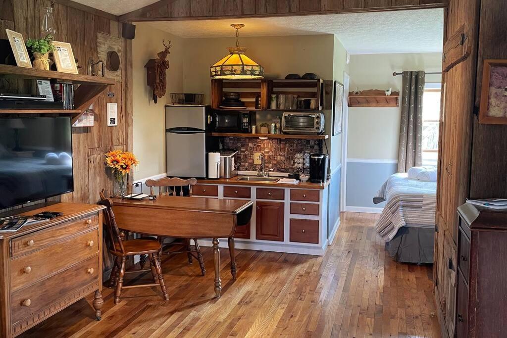 Bourbon Trail Cabin On The Farm Lawrenceburg Luaran gambar