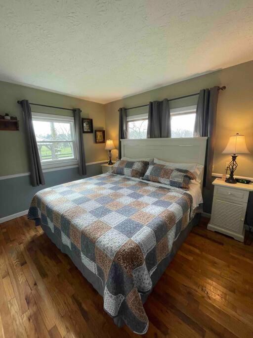 Bourbon Trail Cabin On The Farm Lawrenceburg Luaran gambar