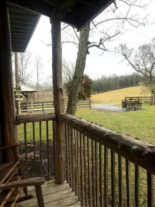 Bourbon Trail Cabin On The Farm Lawrenceburg Luaran gambar